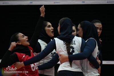  ویدیوی سلفی دختران والیبال ایران بعد از شادی کسب مدال برنز - پارس فوتبال