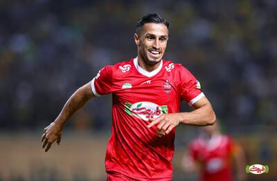  امیر قلعه نویی به علی علیپور هدیه تولد می‌دهد؟