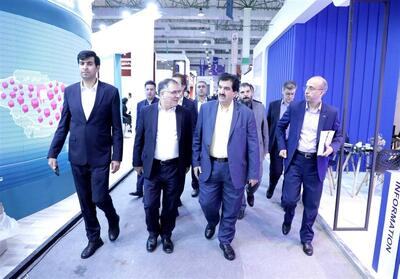  از کارت رفاهی تا فکتورینگ و سامانه SCF؛ ابزارهای نوین بانک رفاه کارگران برای تامین مالی بنگاه‌های اقتصادی - تسنیم