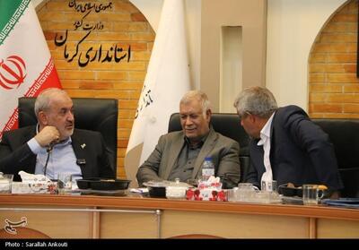 از انتقال آب خلیج فارس تا طلوع انرژی خورشیدی/ هدیه  وزیر نیرو برای کرمانی‌ها چه بود؟‌ - تسنیم
