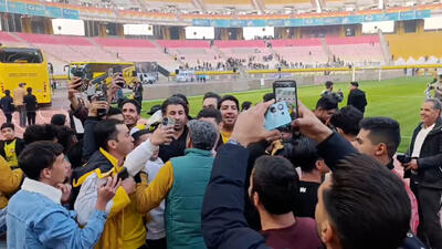  محبوبیت عجیب هادی عقیلی در بین هواداران سپاهان