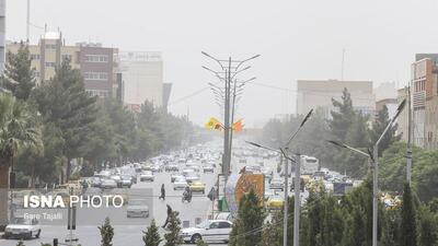  تداوم آلودگی هوا در مناطق پرجمعیت/ وزش باد، گرد و خاک و گاهی رگبار در نوار غربی کشور