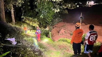  رانش زمین در اندونزی؛ ۲ کشته، ۲۱ مفقود و تخریب ده‌ها خانه تاکنون