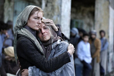  استایل شلخته بازیگر سریال خاتون در یک مراسم