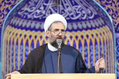  باید در مقابل تفرقه و تحرکات قدرت‌های استعماری هوشیار بود
