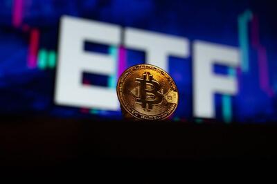  خروج سرمایه از ETFهای بیت‌کوین و اتریوم شدت گرفت؛ چرخش پول به سمت سولانا و XRP در جریان است