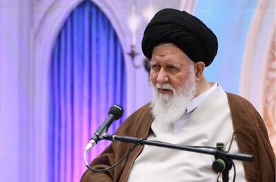  علم الهدی: در رسانه های خانگی از اتاق خواب پرده برداری می شود/ گوشی والدین در دست کودکان قرار می گیرد و آنها با صحنه های هنجارشکنانه رو به رو می شوند