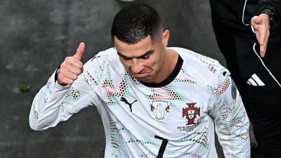  اولین کارت قرمز دوران بازی کریستیانو رونالدو در دیدار برابر ایرلند