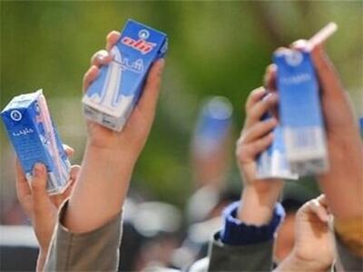  آغاز فرایند توزیع شیر در مدارس