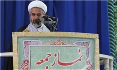  خطیب موقت جمعه کرمان: امپراتور رسانه‌ای امروز به پیامبر، قرآن و انقلاب رحم نمی‌کند
