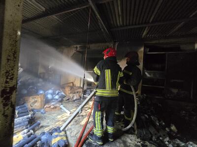  وقوع آتش‌سوزی در شهرک صنعتی شهرکرد