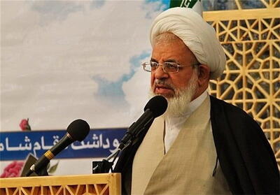  امام جمعه یزد: شایعه‌پراکنی حربه دشمن برای ایجاد تفرقه است