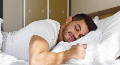  مضرات خوابیدن روی شکم و اصلاح آن | جهان نیوز