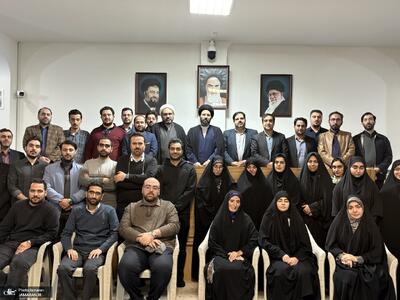  نشست هم‌اندیشی نخبگان با حضور سید علی خمینی