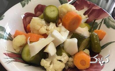  طرز تهیه گل کلم شور خانگی ؛ نسبت آب و نمک در شور گل کلم - مجله اینترنتی کولاک