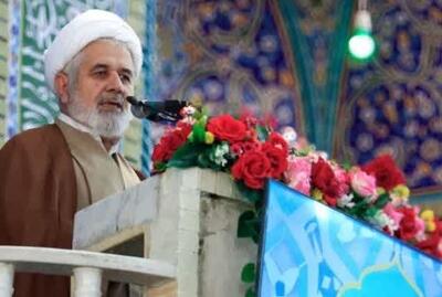  خطیب موقت جمعه کرمان: بانوان محجبه برای حضرت زهرا (س) آبروداری می کنند