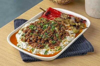  کباب علی نازیک ترکیه‌ای؛ طرز تهیه ، مواد لازم و فوت و فن غذای معروف ترکیه‌ای برای سفره‌های ایرانی