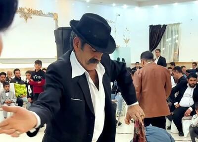  آواز محلی؛ رقص جنوبی آقای سبیل کلفت با لباس بابا کرم فقط اونی که شیرجه زد رو شاباش