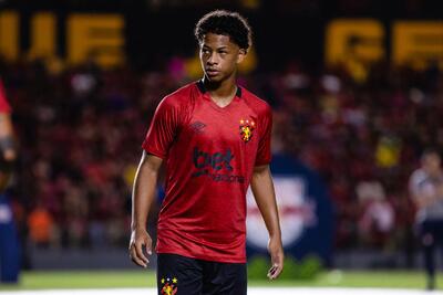  قطب‌نمای بارسلونا به سمت «زی لوکاس» چرخید؛ معرفی الماس ۱۷ ساله فوتبال برزیل