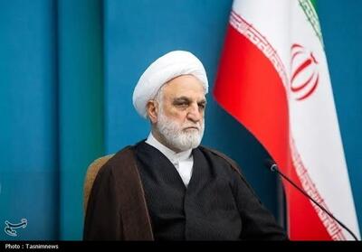  حضور رئیس قوه قضائیه در جلسه جامعه مدرسین / تأکید بر ضرورت حجاب و مقابله با هنجارشکنان - تسنیم