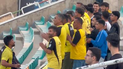  رقص و پایکوبی هواداران تیم پارس جنوبی جم