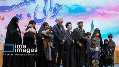  تقدیر رییس جمهور از خانواده برگزیده بجنوردی در رویداد ملی جوانی جمعیت