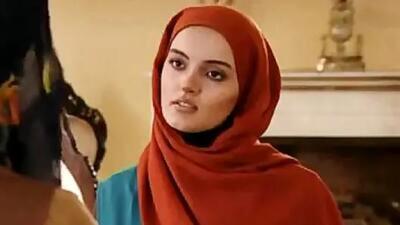  چهره بدون آرایش بیتای سریال آوای باران در آرایشگاه زنانه