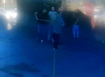  پلیس در تعقیب مهاجم تبر به دست جاده چالوس