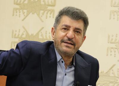  ویدیو/ محمود شهریاری: آخرین بار من را به خاطر اینکه در تلویزیون کت‌هایمان را به هم گره زده بودیم، ممنوع التصویر کردند/ آخر مگر به دین و آئین توهین شده بود که این کار را کردید؟