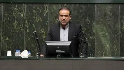 18 میلیارد دلار کالای اساسی در صف تخصیص ارز/ رشد اقتصادی کشور صفر است
