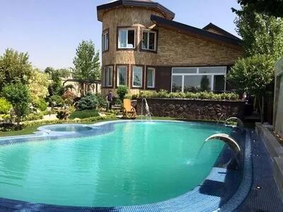  ایتالیا هم در قیمت خانه از تهران جا ماند! / خانه تاریخی خواهر ناپلئون ارزان‌تر از ویلای تجریش!