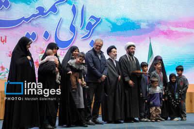  تقدیر رییس جمهور از خانواده برگزیده بجنوردی در رویداد ملی جوانی جمعیت