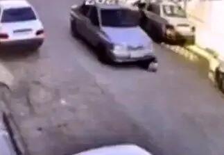  بی‌احتیاطی مرگبار؛ دانش‌آموز مشهدی قربانی رانندگی بی‌ملاحظه شد/ ویدئو