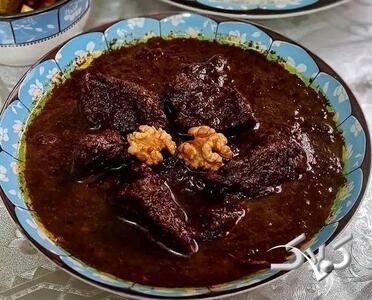  طرز تهیه خورشت فسنجان مجلسی: راز پخت طعمی بی‌نظیر و جاافتاده - مجله اینترنتی کولاک