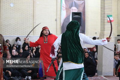  آئین تعزیه خوانی همزمان با فاطمیه درحسینیه اعظم زنجان برگزار می شود
