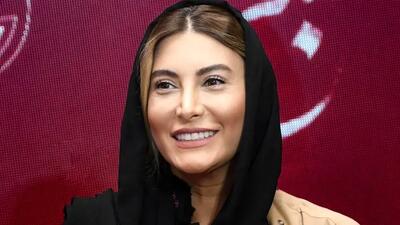  پز نیست سبک زندگیشه/ فریبا نادری با کت طلاکوب هندی، باز هم ثروتش را به رخ کشید!