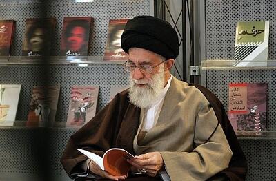  کتابخوانی رهبر انقلاب در میانه جنگ ۱۲ روزه؛ روایتی از نظم ذهنی در شرایط بحران