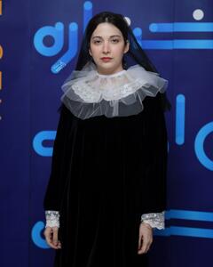  استایل خاص روشنک گرامی با لباس راهبه‌ها