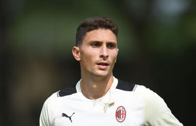  خرید 35 میلیون یورویی میلان در 31 سالگی از فوتبال خداحافظی کرد