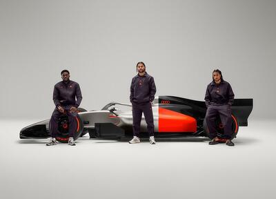  بازدید بازیکنان بایرن مونیخ از اولین ماشین فرمول یک آئودی / عکس