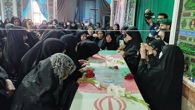  مادر شهید «ابوالفضل کریمی کهکی» در قم تشییع و به خاک سپرده شد