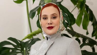  تیپ فاخر آرام جعفری؛ استایل مدلینگ با کت و دامن گلدوزی ابریشم (عکس)