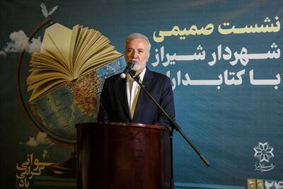  اسدی:  کتابخانه مرکزی شیراز در بوستان ولی‌عصر(عج) احداث می‌شود