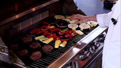  یک ترفند مفت و خیلی جالب برای کباب کردن گوشت روی گاز - چیدانه