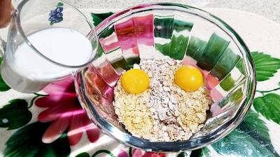  اگر ۱ پیمانه جو پرک و ۲ عدد تخم مرغ دارید این دستور ۵ دقیقه ای و درست کنید!