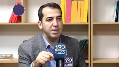  مافیای قاچاق تلاش دارد تعرفه واردات پارچه را ۳۰ درصدی کند و وزیر صمت را نیز قانع کرده‌اند/ با سیاست‌های فعلی وزیر صمت، باید به نابودی صنعت پوشاک ایران و قاچاق گسترده لباس سلام کنیم