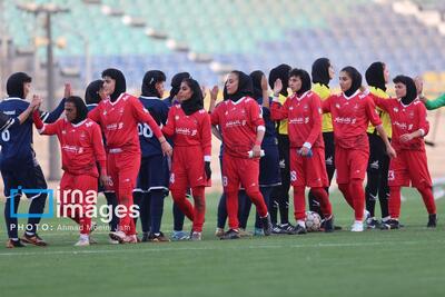  ​​​​​​​لیگ برتر فوتبال زنان - پرسپولیس و یاسام کردستان+ تصاویر