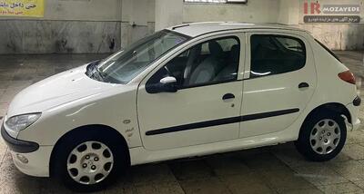  حراج 300/000/000 تومنی پژو 206 اتومات 89 (دولتی)