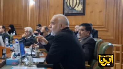  انتقاد تند کاشانی از زاکانی: شورای شهر محتاج دلجویی شهردار نیست؛ اجازه ندهیم هتاکی به یادگار شهید سلیمانی تکرار شود!