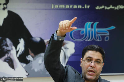  عرب صادق: وعده برق ۲۴ساعته با پنل خورشیدی، توهمی پرهزینه برای کشور است/با هزینه پنلهای خورشیدی می‌شد راندمان نیروگاه‌ها را افزایش داد/نیروگاه سیکل ترکیبی حداقل ۳۰سال کار دائم می‌کند،عمر مفید نیروگاه خورشیدی به مراتب کمتر است